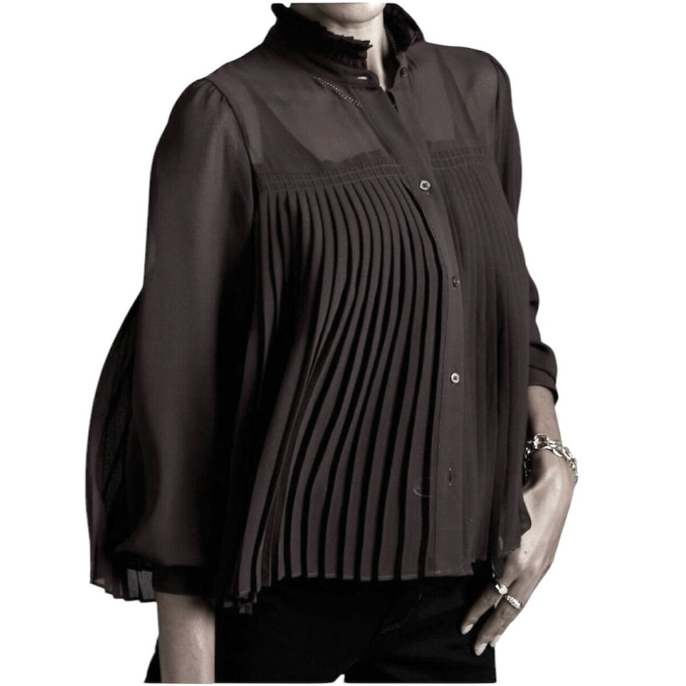 Banana Republic black chiffon pleated blouse size small petite